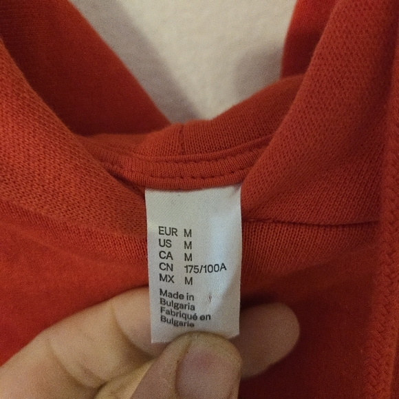 Justin Bieber Red Tour Mens Size Medium Sweatshirt Sweater Hoodie Merch - Picture 4 of 7